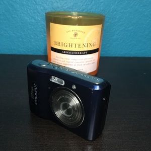 Nikon cool pixs pint and shoot camera